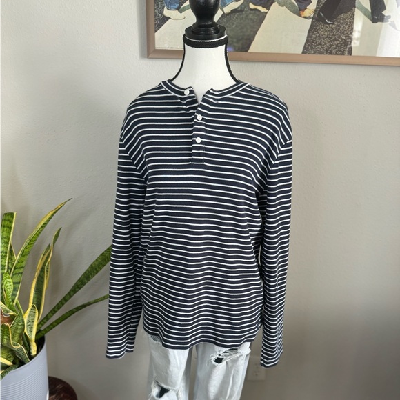 Sperry’s Navy & white Stripped Sweater - Picture 2 of 7